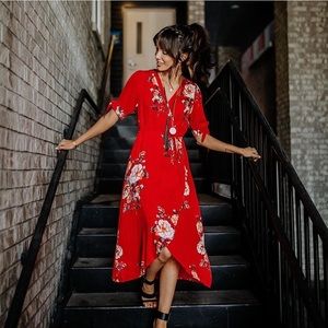 LIKE NEW ❤️ Floral wrap dress